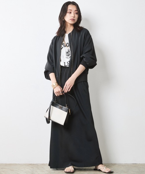 CHIC STYLE(シックスタイル)の「綿100%ピグメント染ロゴプリントTシャツ<大きいサイズ有>シックスタイル(Tシャツ/カットソー・レディース・オフホワイト/ブラック・M/L/LL/3L/4L/5L)」の13枚目の写真