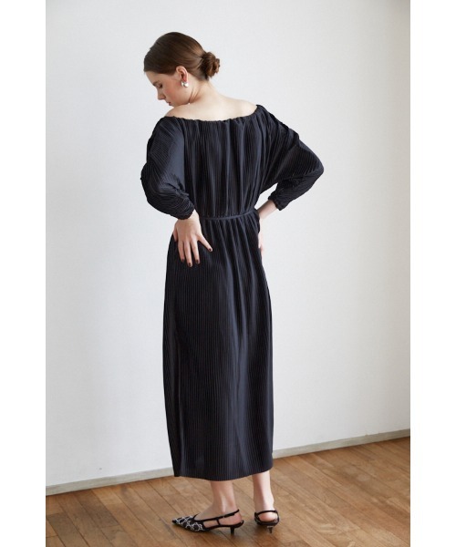 Isabel Pleated Dress プリーツオフショルロングドレス
