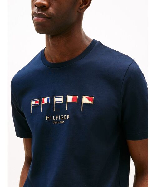 TOMMY HILFIGER(トミーヒルフィガー)の「ヒルフィガーマルチフラッグTシャツ(Tシャツ/カットソー・メンズ・ホワイト/ネイビー/ブルー・MEDIUM/LARGE/SMALL/X-LARGE)」の7枚目の写真