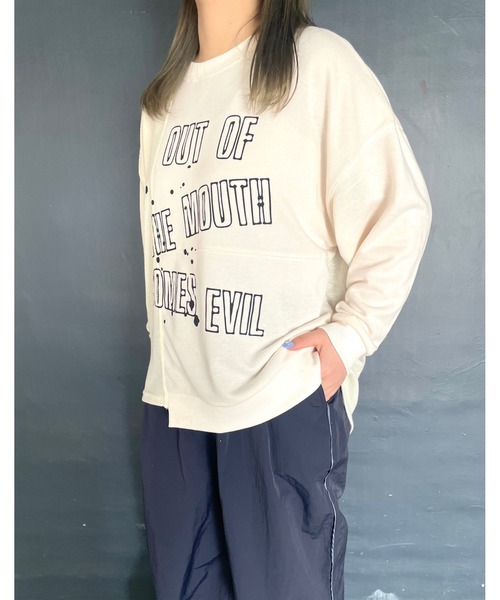 WORLD WIDE LOVE!(ワールドワイドラブ)の「TC裏毛ワッフル切り替えトップス(スウェット・レディース・スミクロ/オフホワイト/ブルー・1)」の2枚目の写真