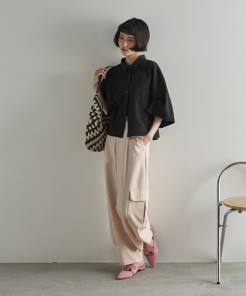 THE YOn(ザヨン)の「トライアングルエスニックペーパートート(ショルダーバッグ・レディース・ブラック/ベージュ・FREE)」の11枚目の写真