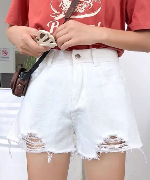 2ly2(トゥーリートゥー)の「夏コーデにマスト♪ダメージショートデニム(デニムパンツ・レディース・ホワイト/グレー/ライトブルー/ブラック・FREE)」の2枚目の写真