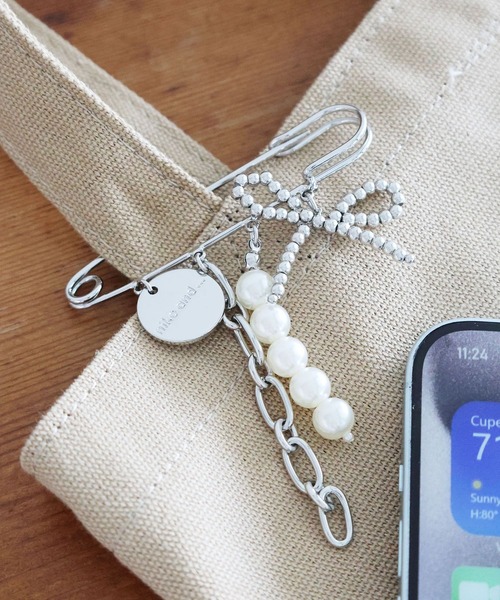 niko and...（ニコアンド）の「モチーフブローチチャーム（チャーム・レディース・その他1/その他2/その他3/その他8/その他5/その他7/その他4/その他6・0）」の3枚目の写真