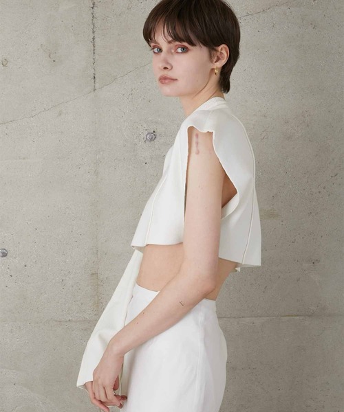 LA PEAU DE GEM(ラポドゥジェム)の「【LA PEAU DE GEM】pintuck asymmetry knit/ピンタックアシンメトリーニット(ニット/セーター・レディース・ブラック/ホワイト・FREE)」の6枚目の写真