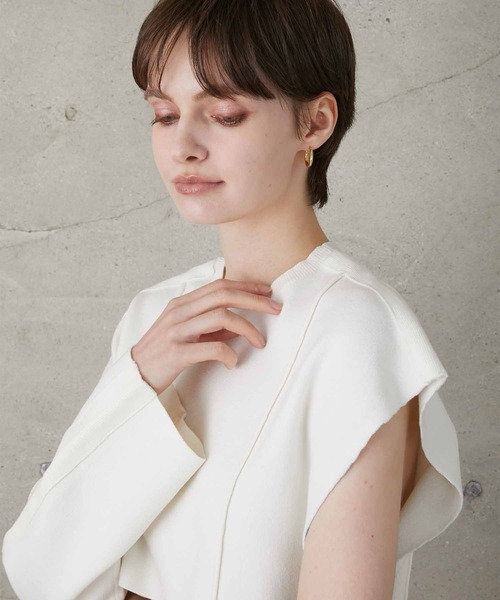 LA PEAU DE GEM(ラポドゥジェム)の「【LA PEAU DE GEM】pintuck asymmetry knit/ピンタックアシンメトリーニット(ニット/セーター・レディース・ブラック/ホワイト・FREE)」の5枚目の写真