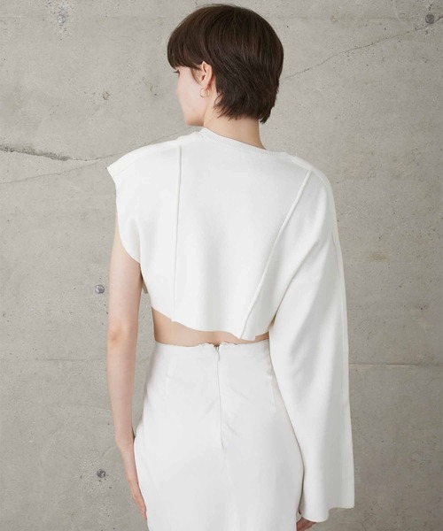 LA PEAU DE GEM(ラポドゥジェム)の「【LA PEAU DE GEM】pintuck asymmetry knit/ピンタックアシンメトリーニット(ニット/セーター・レディース・ブラック/ホワイト・FREE)」の7枚目の写真