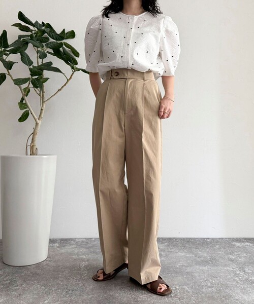 fredy emue（フレディエミュ）の「【低身長サイズ34有り】チノタックパンツ（チノパンツ・レディース・ネイビー/ベビーピンク/ベージュ・38/36/34）」の19枚目の写真