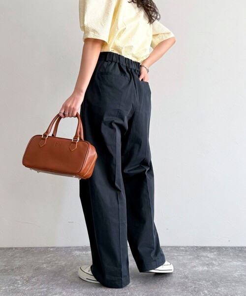 fredy emue（フレディエミュ）の「【低身長サイズ34有り】チノタックパンツ（チノパンツ・レディース・ネイビー/ベビーピンク/ベージュ・38/36/34）」の4枚目の写真