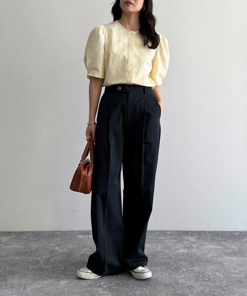 fredy emue（フレディエミュ）の「【低身長サイズ34有り】チノタックパンツ（チノパンツ・レディース・ネイビー/ベビーピンク/ベージュ・38/36/34）」の6枚目の写真