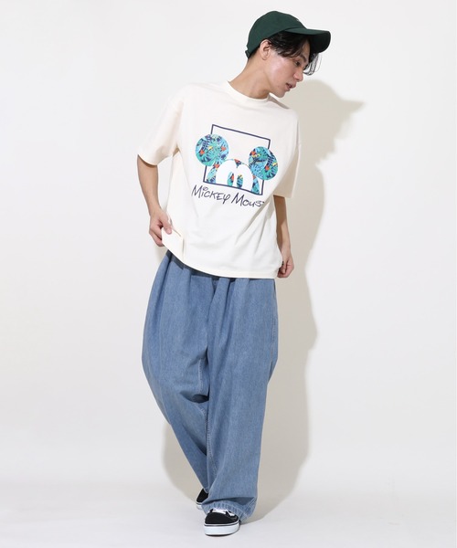 Disney(ディズニー)の「【綿100%】 親子お揃い ディズニー リゾート柄Tシャツ 0546A(Tシャツ/カットソー・メンズ・ホワイト系1/ホワイト系2/チェリーピンク/グリーン系その他7・S/M/L/XL)」の11枚目の写真