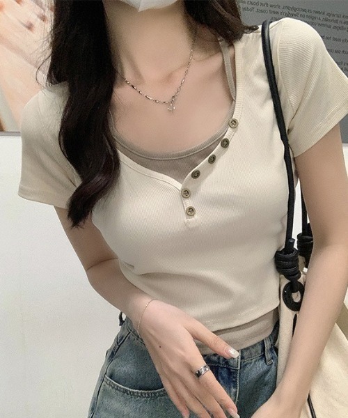 Teem Store（チームストア）の「ドッキングフロントボタンヘンリーネックTシャツ（Tシャツ/カットソー・レディース・ホワイト/グレー/ダークグレー・S/M/L）」の6枚目の写真