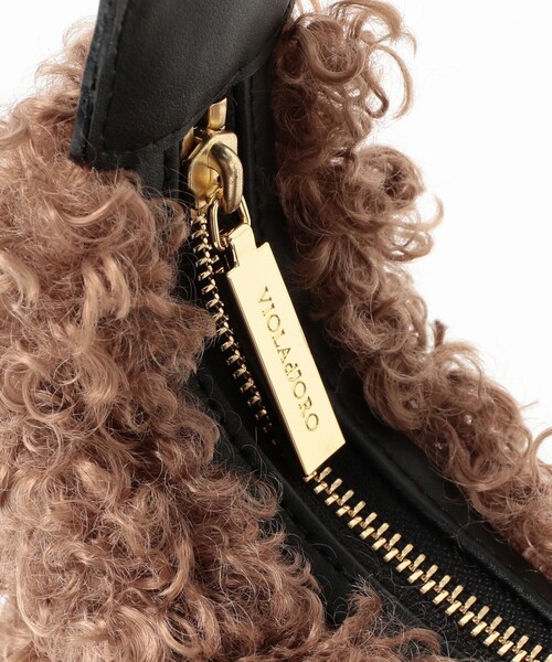 VIOLAd'ORO（ヴィオラドーロ）の「【1/15値下げ】VIOLAd’ORO / エコファー ハーフムーン バッグ（トートバッグ・レディース・ブラウン・ONE SIZE）」の6枚目の写真