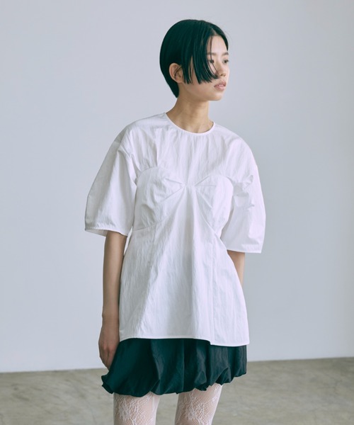 EN NEUME(エンノイム)の「Bustier Design Blouse(シャツ/ブラウス・レディース・ブラック/ホワイト/ネイビー・FREE)」の6枚目の写真