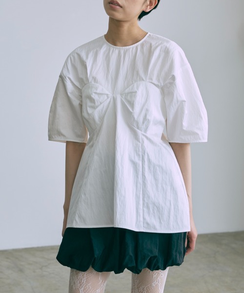 EN NEUME(エンノイム)の「Bustier Design Blouse(シャツ/ブラウス・レディース・ブラック/ホワイト/ネイビー・FREE)」の4枚目の写真