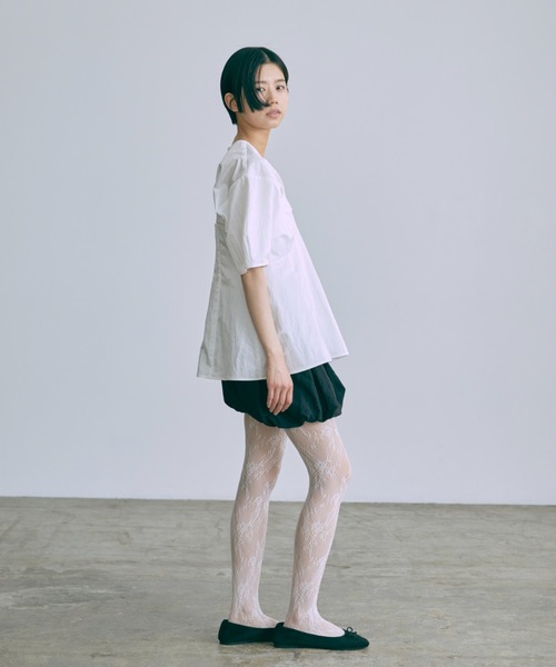 EN NEUME(エンノイム)の「Bustier Design Blouse(シャツ/ブラウス・レディース・ブラック/ホワイト/ネイビー・FREE)」の15枚目の写真