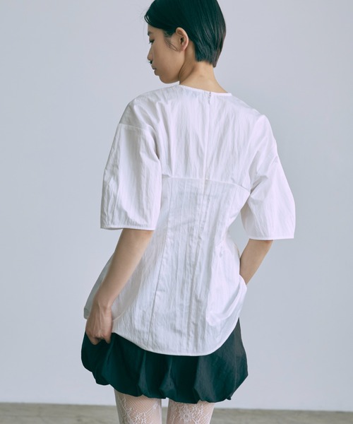 EN NEUME(エンノイム)の「Bustier Design Blouse(シャツ/ブラウス・レディース・ブラック/ホワイト/ネイビー・FREE)」の5枚目の写真
