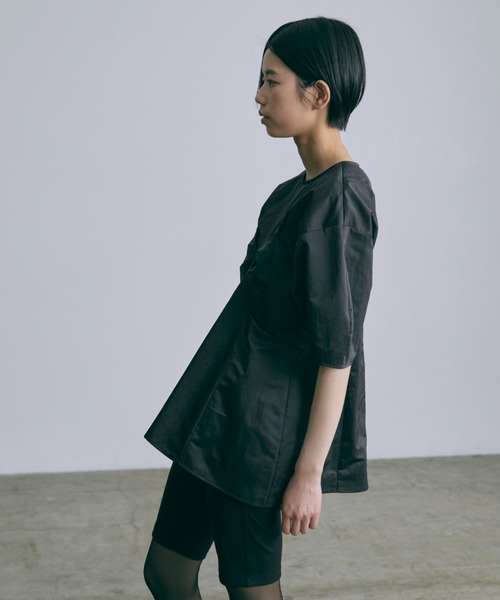 EN NEUME(エンノイム)の「Bustier Design Blouse(シャツ/ブラウス・レディース・ブラック/ホワイト/ネイビー・FREE)」の8枚目の写真