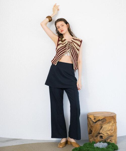 KBF（ケイビーエフ）の「ラウンドウッドボリュームバングル（ブレスレット・レディース・ブラウン/ナチュラル・ONE）」の4枚目の写真