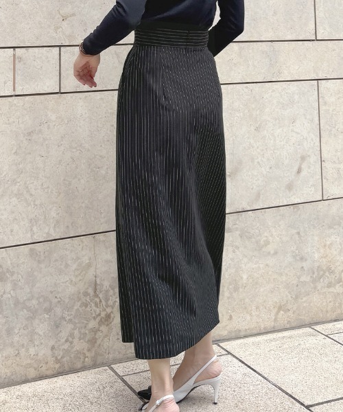 JENNE（ジェンヌ）の「センター深スリットスカート（スカート・レディース・ネイビー/ブラック/ホワイト・SMALL/MEDIUM/LARGE）」の6枚目の写真