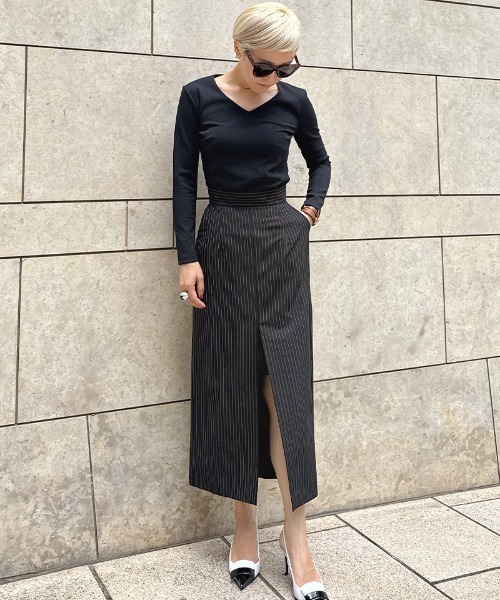 JENNE（ジェンヌ）の「センター深スリットスカート（スカート・レディース・ネイビー/ブラック/ホワイト・SMALL/MEDIUM/LARGE）」の7枚目の写真