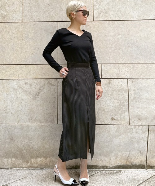 JENNE（ジェンヌ）の「センター深スリットスカート（スカート・レディース・ネイビー/ブラック/ホワイト・SMALL/MEDIUM/LARGE）」の8枚目の写真