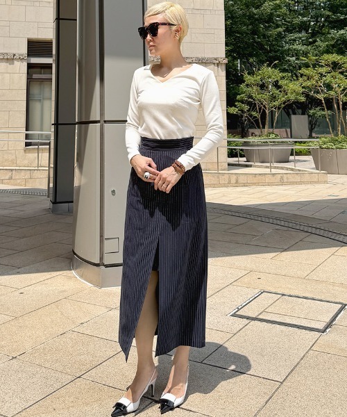 JENNE（ジェンヌ）の「センター深スリットスカート（スカート・レディース・ネイビー/ブラック/ホワイト・SMALL/MEDIUM/LARGE）」の18枚目の写真