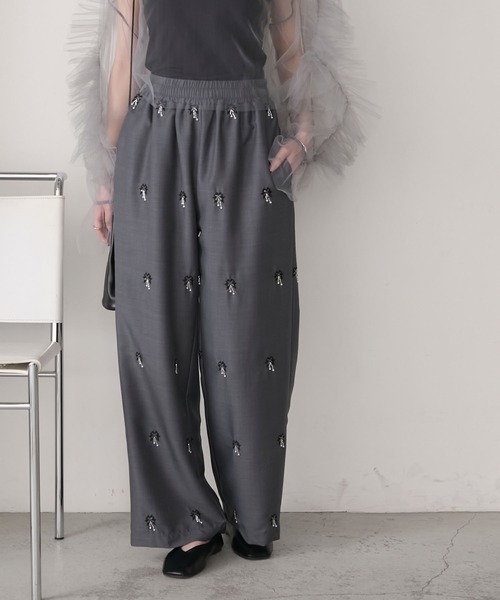 forksy.（フォルクシー）の「【forksy.】【オケージョン対応】スクエアトゥ フラットパンプス（パンプス・レディース・ブラック/シルバー/ライトベージュ/ブラック系1・25.5/22.5/24.5/23.5）」の14枚目の写真