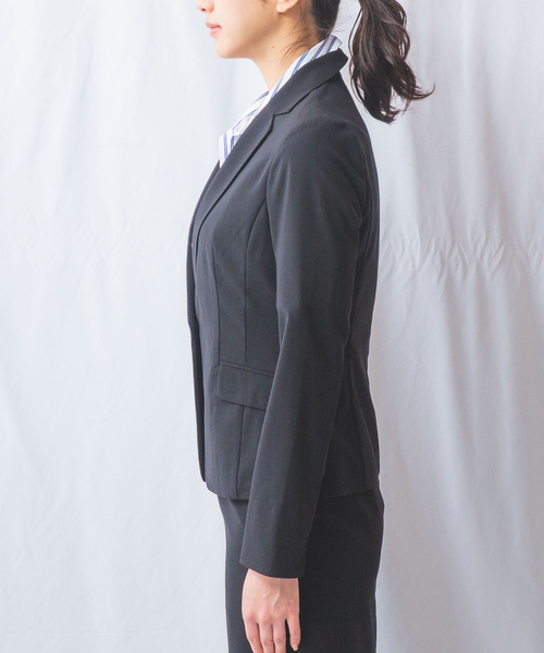 NARACAMICIE（ナラカミーチェ）の「【NARACAMICIE】【セットアップ対応】合繊ストレッチテーラードジャケット（テーラードジャケット・レディース・ブラック/ブラウン・L/M/S/XL）」の4枚目の写真
