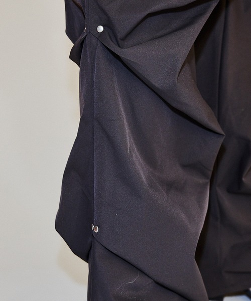 VI E DIT（ヴィエディット）の「Random tack slacks/ランダムタックスラックス/洗える/シワになりにくい（スラックス・メンズ・グレー/ブラック系その他・1/2）」の14枚目の写真