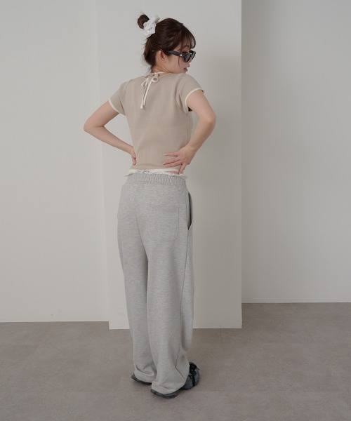 RAY CASSIN(レイカズン)の「レースキャミレイヤードヘンリーニット(ニット/セーター・レディース・ライトベージュ/ピンク/ネイビー・FREE)」の9枚目の写真