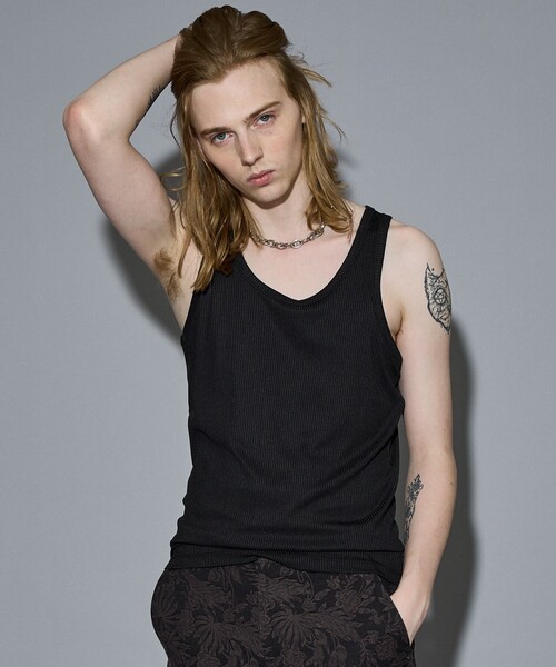 5351 POUR LES HOMMES（ゴーサンゴーイチプールオム）の「ベーシック リブ タンクトップ（タンクトップ・メンズ・ホワイト/ブラック・46/48）」の2枚目の写真