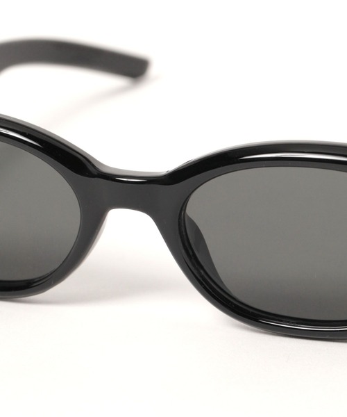 LAND MUSEUM（ランドミュージアム）の「LAND MUSEUM／スリムオーバルグラス（サングラス・メンズ・ブラック・FREE）」の5枚目の写真