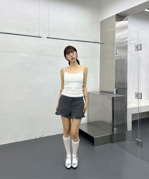 4INT.(フォイント)の「ラブリー フリル ショートパンツ(その他パンツ・レディース・ブラック/チャコール・FREE)」の13枚目の写真