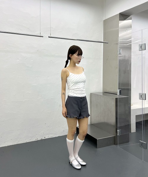 4INT.(フォイント)の「ラブリー フリル ショートパンツ(その他パンツ・レディース・ブラック/チャコール・FREE)」の10枚目の写真