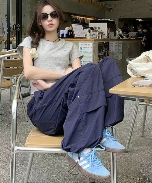 gossip!ロサンゼルス(ゴシップロサンゼルス)の「Y2Kガーリー*速乾カジュアルカーゴパンツ(カーゴパンツ・レディース・ネイビー・FREE)」の2枚目の写真