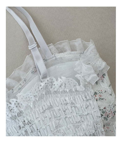 VIVID LADY(ビビッドレディー)の「花柄レースキャミソールカップ付 ブラレット カップタンクトップ(キャミソール・レディース・アイボリー/ブラック・FREE)」の10枚目の写真