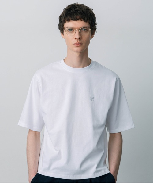 LURAKU(ルラク)の「【LURAKU】One-Point Cropped T-Shirt/ ワンポイント短丈Tシャツ(Tシャツ/カットソー・メンズ・ブラック/オフホワイト・S/M/L)」の2枚目の写真