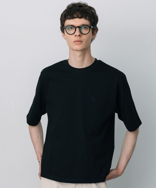 LURAKU】One-Point Cropped T-Shirt/ ワンポイント短丈Tシャツ