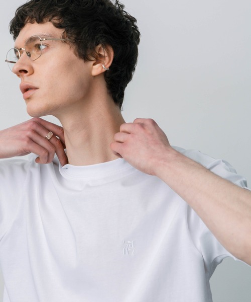 LURAKU(ルラク)の「【LURAKU】One-Point Cropped T-Shirt/ ワンポイント短丈Tシャツ(Tシャツ/カットソー・メンズ・ブラック/オフホワイト・S/M/L)」の4枚目の写真