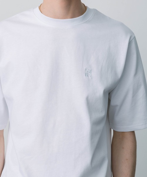 LURAKU(ルラク)の「【LURAKU】One-Point Cropped T-Shirt/ ワンポイント短丈Tシャツ(Tシャツ/カットソー・メンズ・ブラック/オフホワイト・S/M/L)」の8枚目の写真