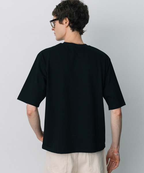 LURAKU(ルラク)の「【LURAKU】One-Point Cropped T-Shirt/ ワンポイント短丈Tシャツ(Tシャツ/カットソー・メンズ・ブラック/オフホワイト・S/M/L)」の16枚目の写真