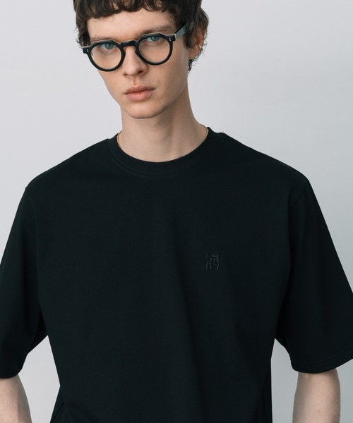 LURAKU(ルラク)の「【LURAKU】One-Point Cropped T-Shirt/ ワンポイント短丈Tシャツ(Tシャツ/カットソー・メンズ・ブラック/オフホワイト・S/M/L)」の14枚目の写真