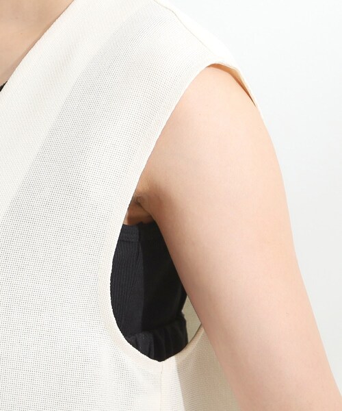 DRESKIP(ドレスキップ)の「【S-LL】夏のレイヤードコーデに さらりと着られるメッシュジレ(ベスト・レディース・カーキ/ブラック/アイボリー・04/03/02/01)」の20枚目の写真