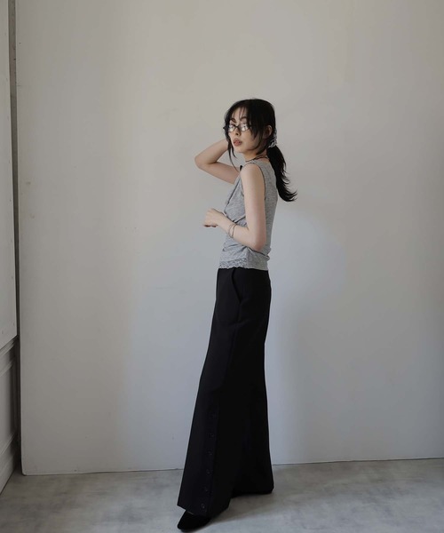 Doula Doula(ドゥーラドゥーラ)の「裾釦フレアパンツ(スラックス・レディース・ブラック/ブラウン/チャコール・マルチサイズ)」の22枚目の写真