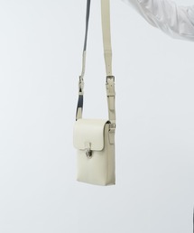 Lui's（ルイス）の「スプリットレザー フラップショルダーバッグ（ショルダーバッグ）」