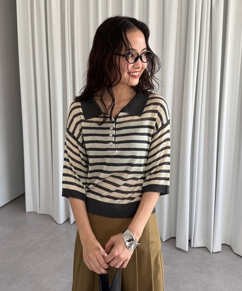 MUHET（ミュエータ）の「sheer striped polo knit / シアーボーダーポロニット（ポロシャツ・レディース・ライトブルー/チャコールグレー/ベージュ・FREE）」の2枚目の写真