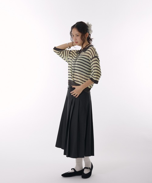 MUHET（ミュエータ）の「sheer striped polo knit / シアーボーダーポロニット（ポロシャツ・レディース・ライトブルー/チャコールグレー/ベージュ・FREE）」の11枚目の写真