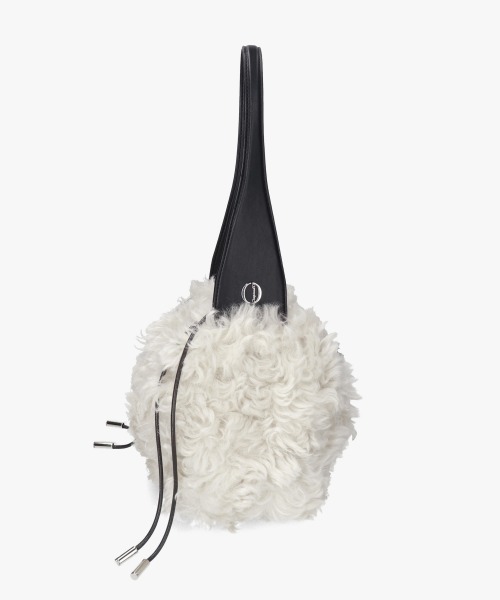 Chapeau d' O（シャポードオー）の「Chapeau d' O  Curly Draw String Bag / シャポードオー（ハンドバッグ・レディース・ライトベージュ/ブラック・FREE）」の17枚目の写真