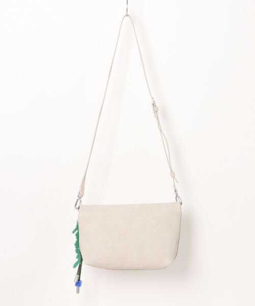 Desigual（デシグアル）の「3Dロゴレザー風ショルダーバッグ（ショルダーバッグ・レディース・ブラウン・FREE）」の2枚目の写真