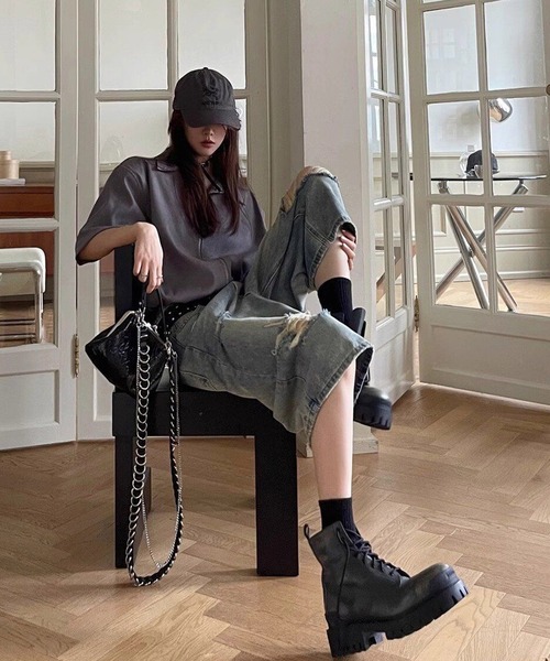 HALEY PESCA(ヘーリーペスカ)の「HALEY PESCA/Y2K ダメージハーフデニム(デニムパンツ・レディース・ブルー・SMALL/MEDIUM/LARGE)」の3枚目の写真